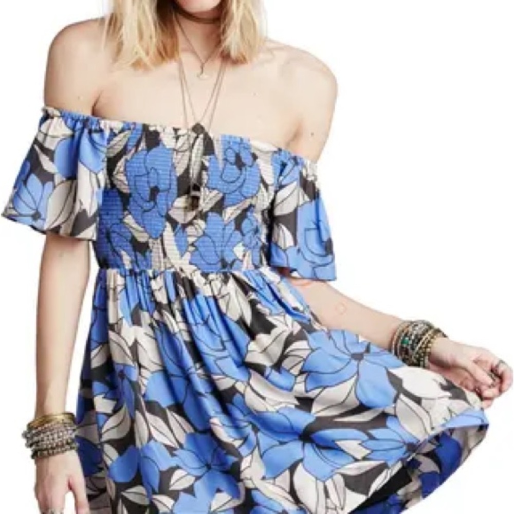 Free People New with tags Blue Floral Off-Shoulder Mini Dress size small